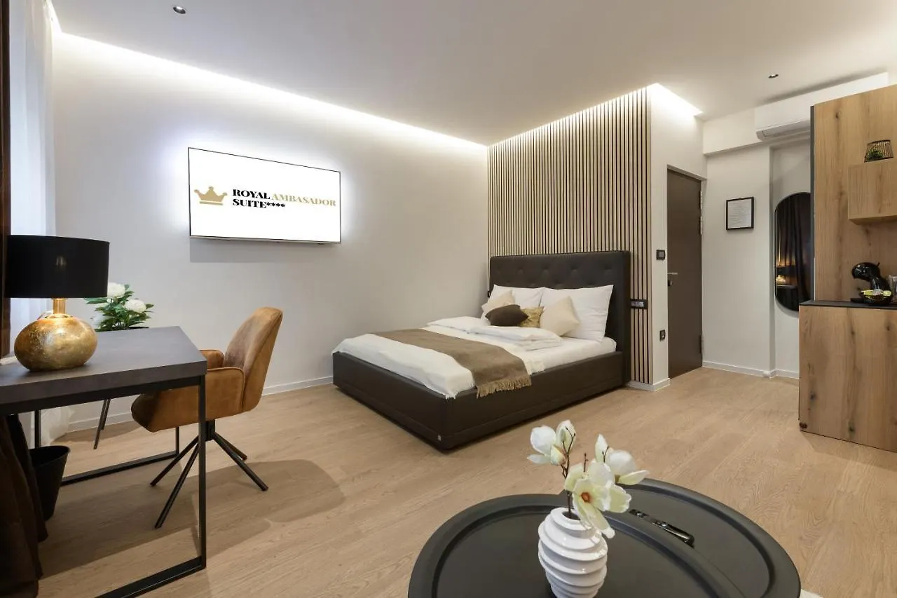 Royal Suite, Ljubljana 0*,
